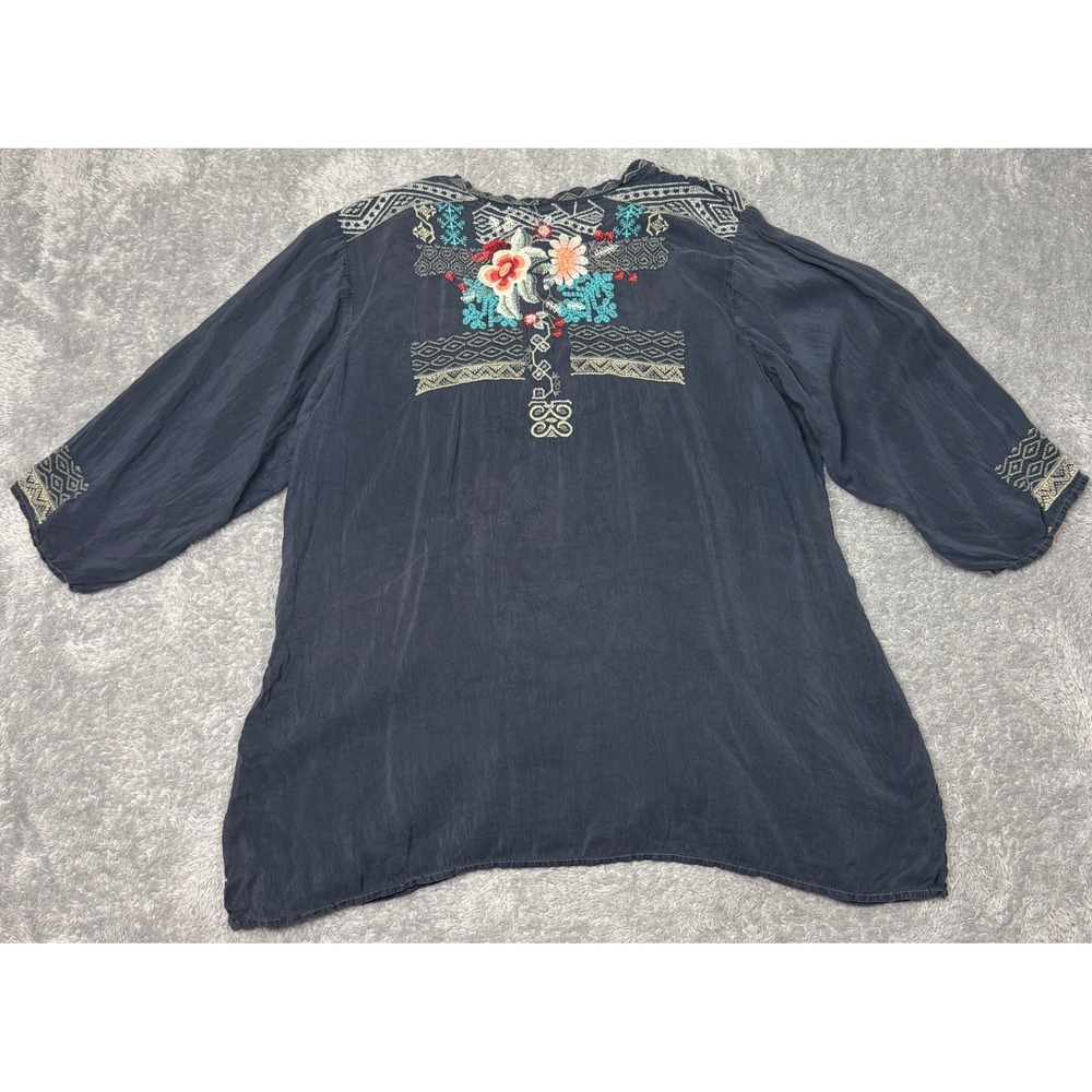 Johnny Was Blouse Womens XL Blue Floral Embroidered V Neck Boho 3/4 Sleeve Top - Picture 2 of 12